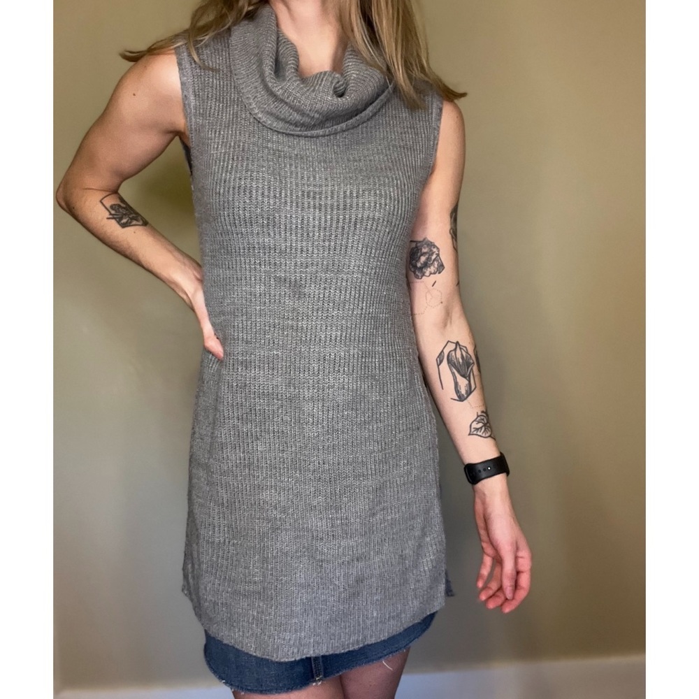 Francesca’s grey cowl neck tunic sweater